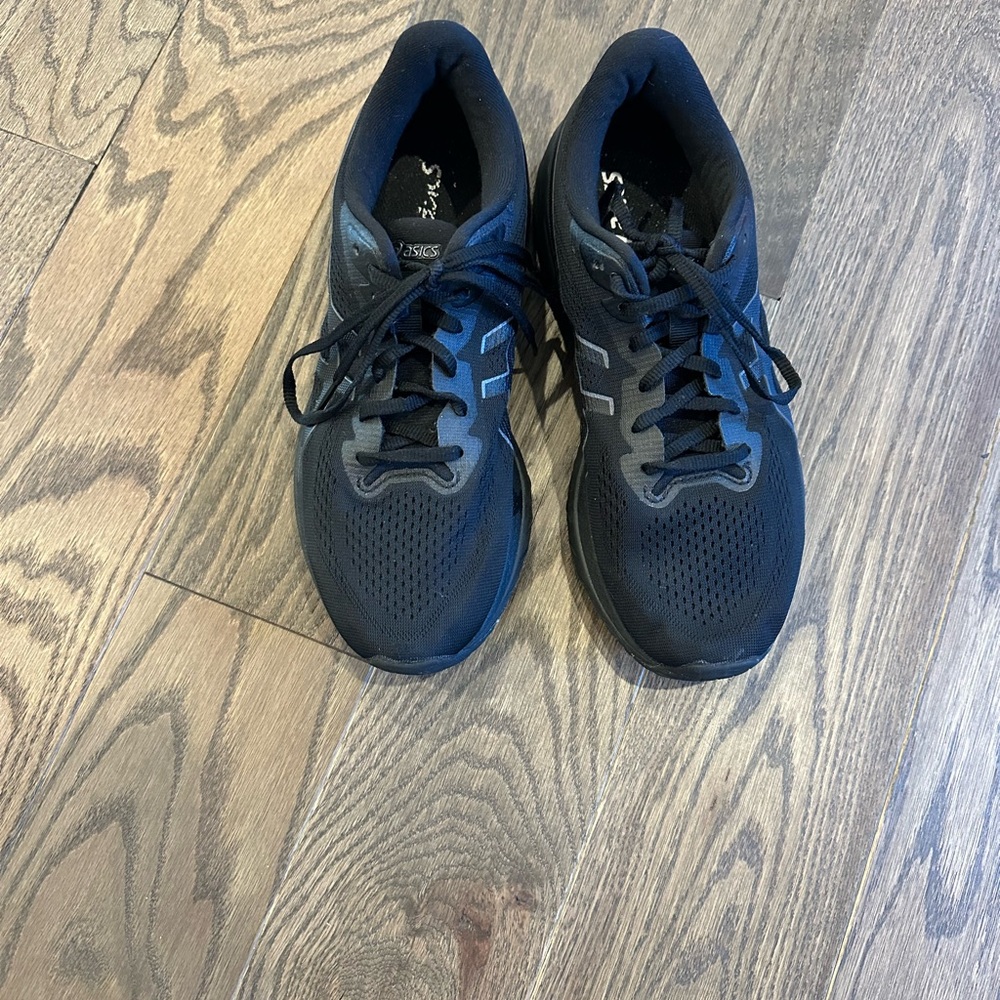 ASICS Women's Black Running Shoes